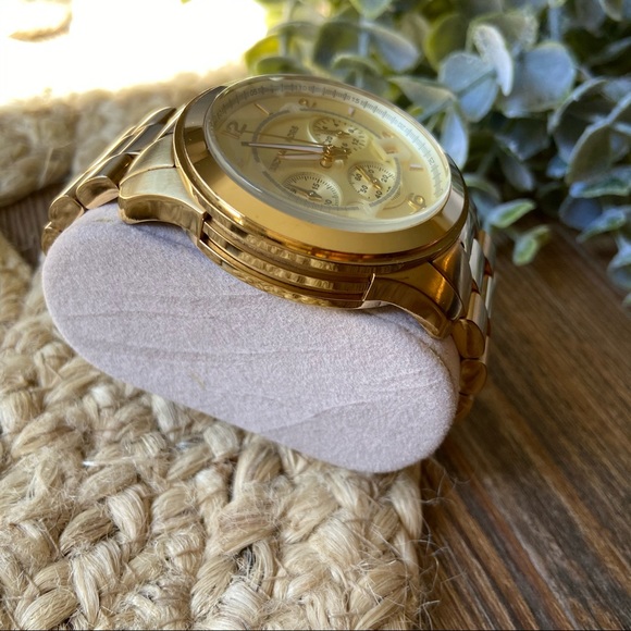 ⏱️ Men’s Gold Michael Kors Watch | Classic Style - Picture 7 of 15